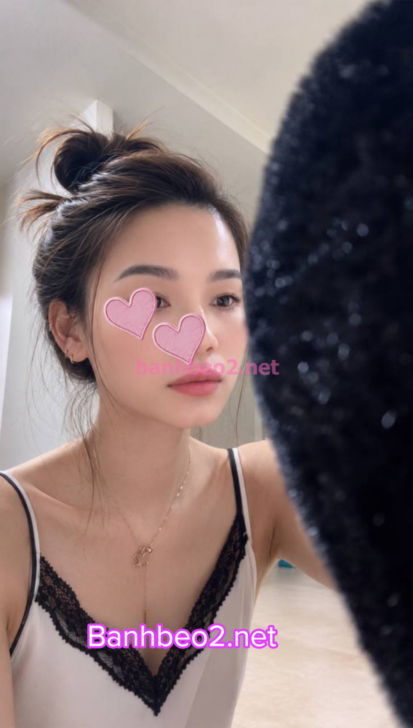 Quỳnh Mai_ Gương mặt kute, body gợi cảm