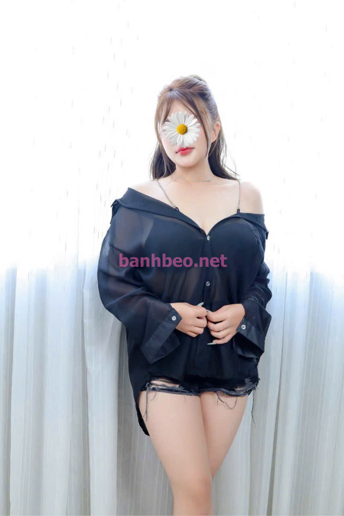 Thùy Trang 2k1_bé có cặp vếu căng đầy bao mút và bím căng mộng bao vét - 0852874780