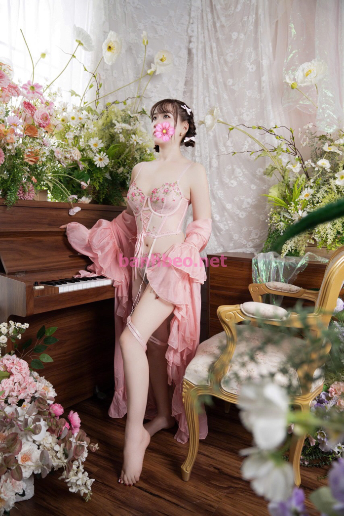 Phương Oanhh:Xinh Gái, Dễ Thương Dịu Dàng, Vui Vẻ, Nhiệt Tình