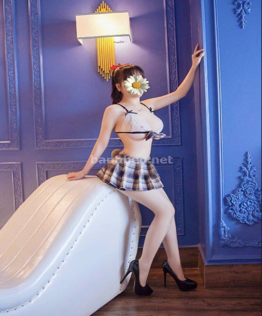 Đỗ Thu văn phòng gái gọi Kim Ngưu Hai Bà Trưng, thân hình căng đét chuẩn từng xentimet